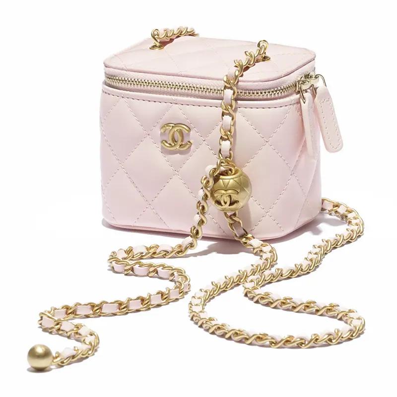 Quilted Cosmetic Cube